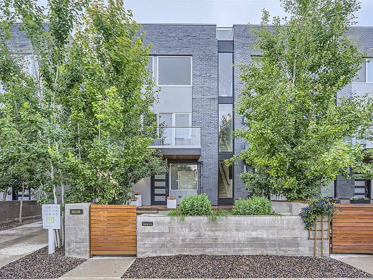 1608 Irving St #4 — Photo 2