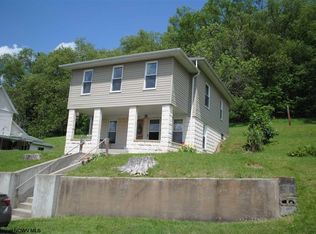 403 S Walnut St, Philippi, WV 26416