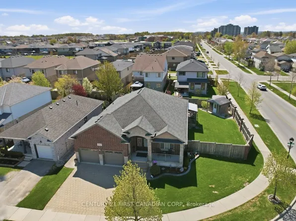 2035 Coronation Dr, London, ON N6G 0B5