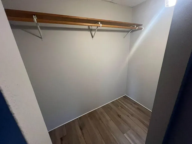 Unit Photo
