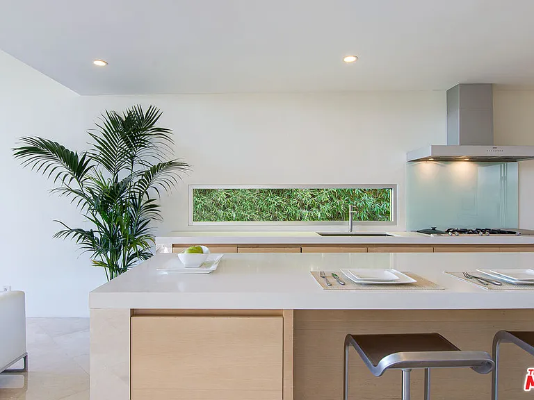 1466 N Bel Air Rd — Photo 19