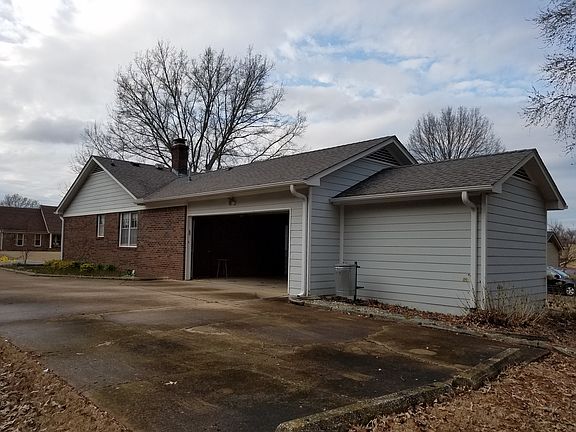 4th image of 253 Chickering Rd