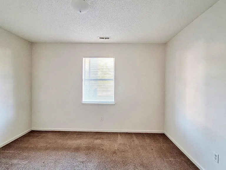 3005 Caldwell Ct #11 — Photo 6