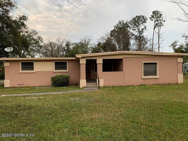 1st image of 7757 Lake Park Dr