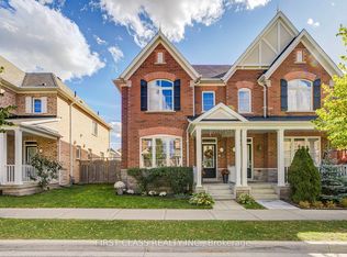 27 Cinemark Ave, Markham, ON L6B 0W1