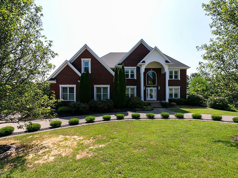 1st image of 332 Willow Wood Dr