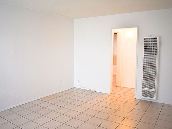 3rd image of 4370 51st St Unit 3