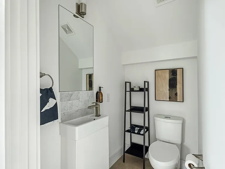 1407 Parkinson Dr #1 — Photo 11