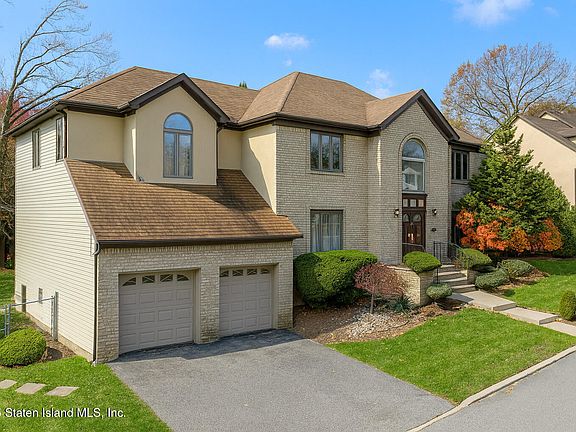 2nd image of 45 Old Farmers Ln