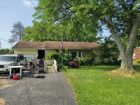 734 Gasteiger Rd, Meadville, PA 16335