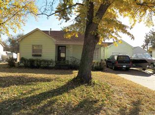 2012 W Ash Ave, Duncan, OK 73533