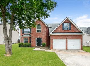 1884 Sawgrass Dr, Hampton, GA 30228