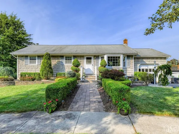 2 Glenn Ct, Jamesburg, NJ 08831