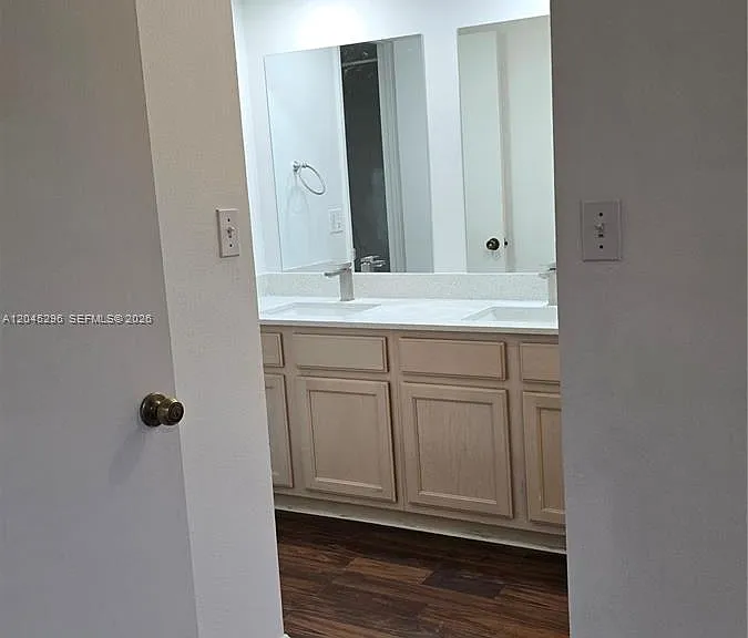 2810 SW 87th Ave #910 — Photo 17