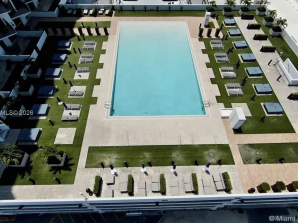 5300 Paseo Dr #401, Doral, FL 33166