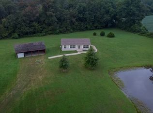 7285 Crow Creek Rd, Bridgeport, IL 62417