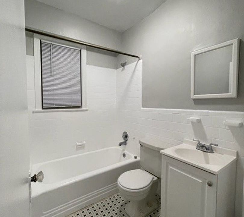1st image of 1916 R St NW APT 602