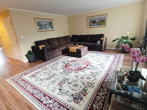 168 Beach 96th Street image 12 of 33