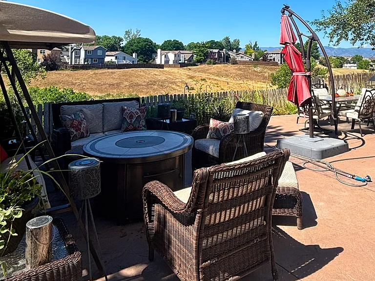 568 Longfellow Ln #FURNISHED — Photo 36