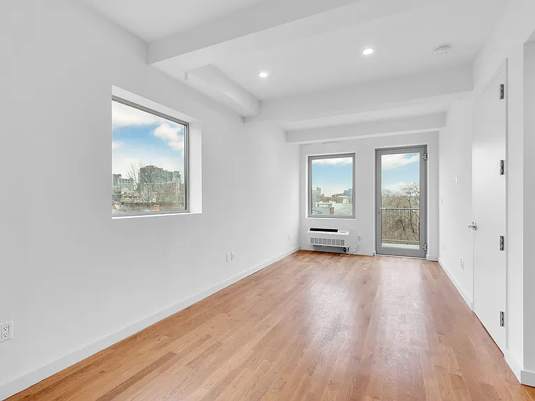 159 Smith St #5B — Photo 3