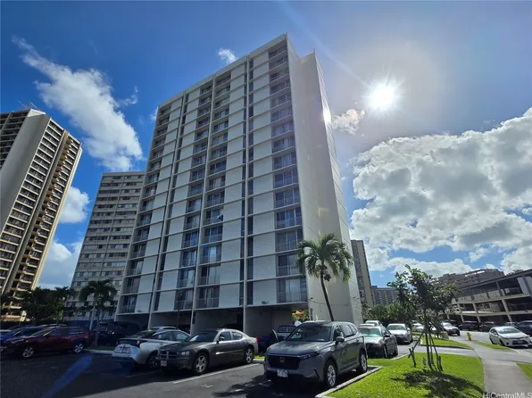 949 Ala Nanala St APT 1303, Honolulu, HI 96818