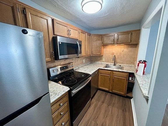 4th image of 616 Boston Post Rd E APT 9