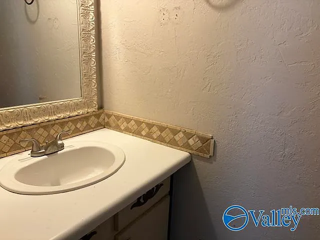 1114 Terry Cir — Photo 9