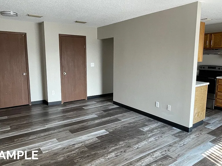 Willow Crossing Apartments — Photo 10