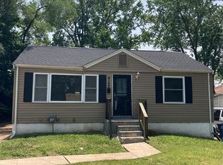 8122 Rector Dr, Saint Louis, MO 63134