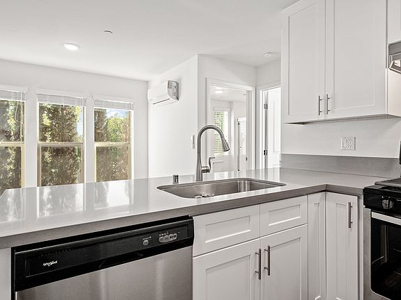 3rd image of 127 E Highland Ave #3