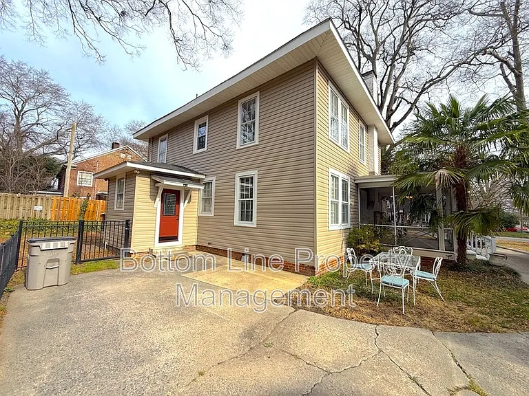 613 S York St — Photo 32