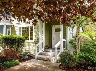 208 NW 1st St, Coupeville, WA 98239