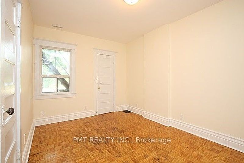 Toronto House for rent - 4 Bedrooms — photo 7