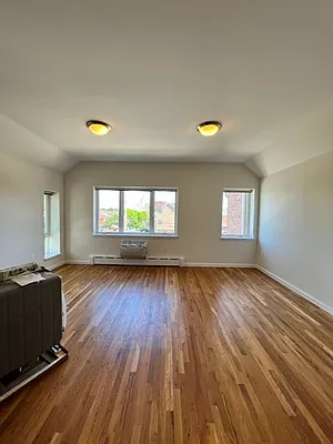 Rented by Nest Seekers International | media 38
