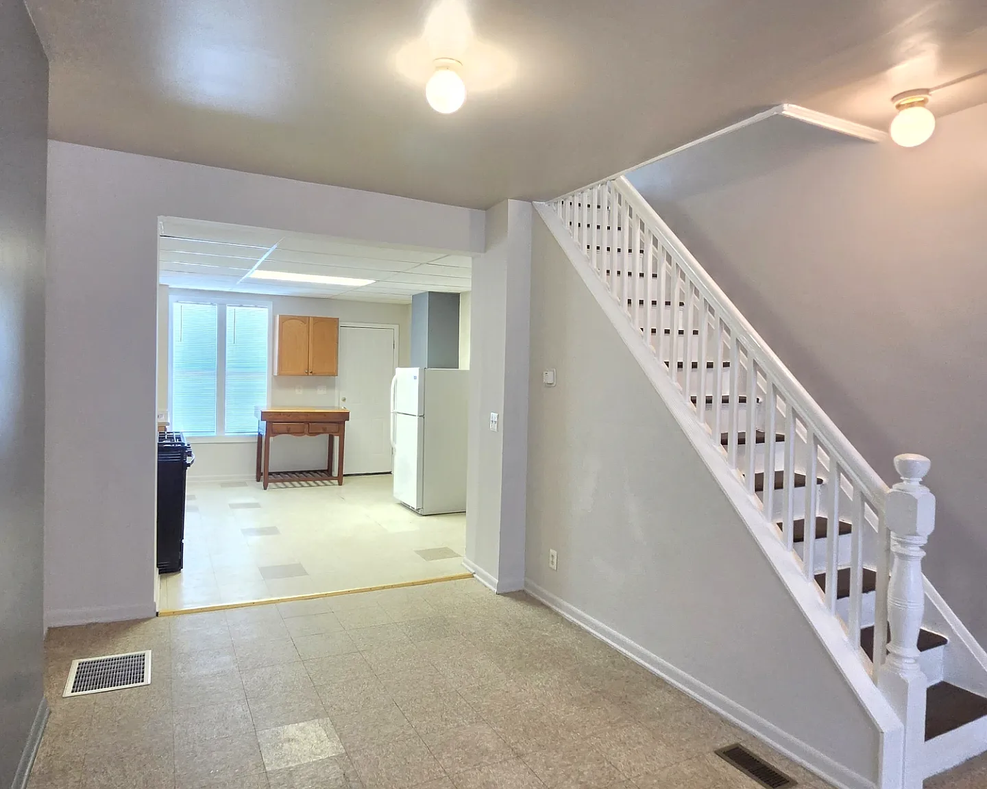 3 bed, 1214 sqft, $1,250 — Photo 1