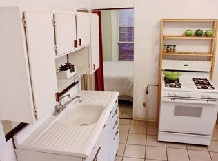 822 N Wood St #1F, Chicago, IL 60622