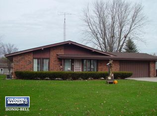 644 E Main St, Waterford, WI 53185