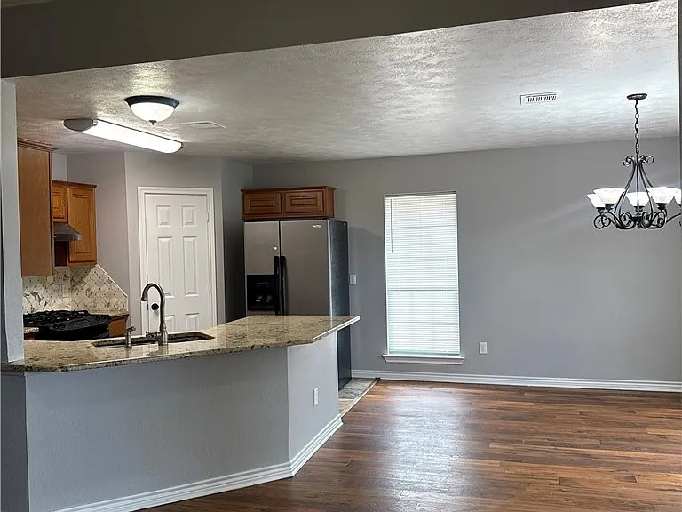 3724 Dove Hollow Ln — Photo 1