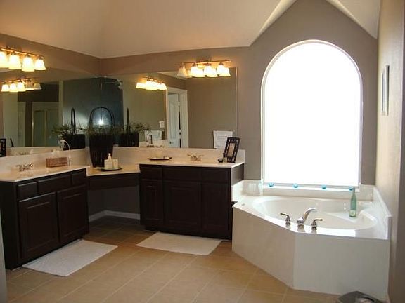 2nd image of 5189 Lake Creek Ct