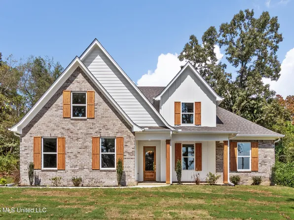 1288 Saint Paul Rd, Byhalia, MS 38611