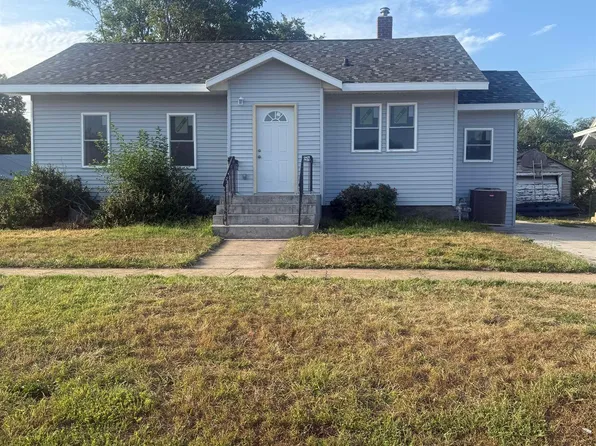 1618 W 6th St, Hastings, NE 68901