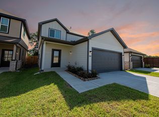2107 Oakwood Terrace Dr, Houston, TX 77090
