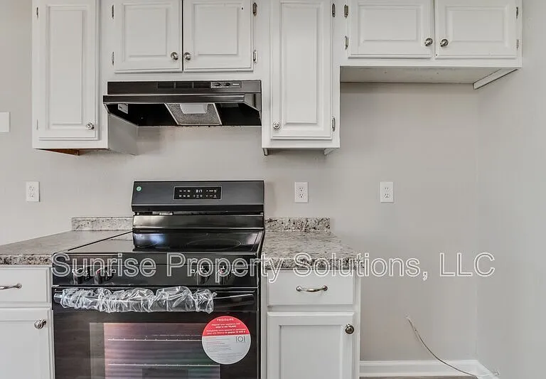 4713 Love Dr — Photo 16