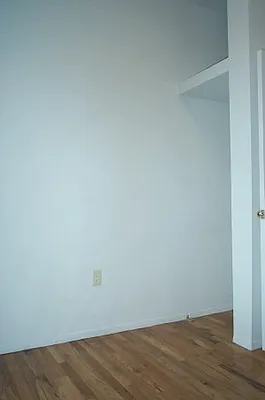 Rented by Tower Brokerage | media 20