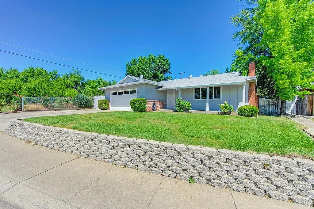 6807 Marinvale Dr photo 1