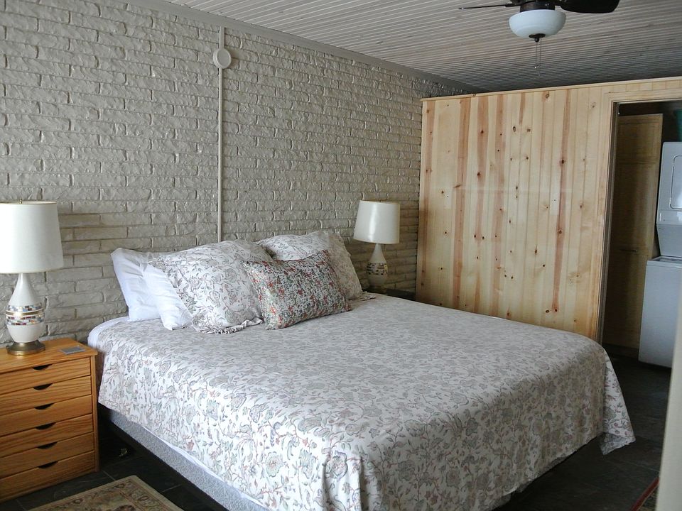 3220 Merritt St 5, Conway, MI 49722 Zillow