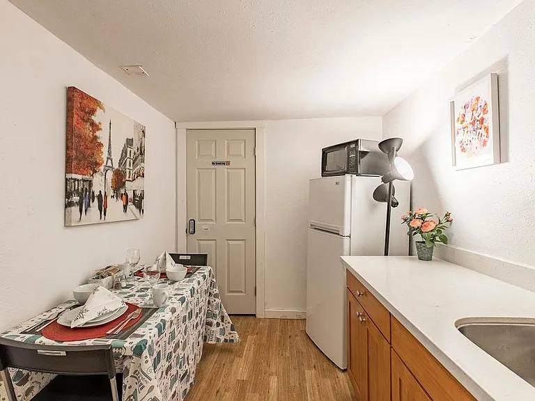2401 Boylston Ave E #B — Photo 30