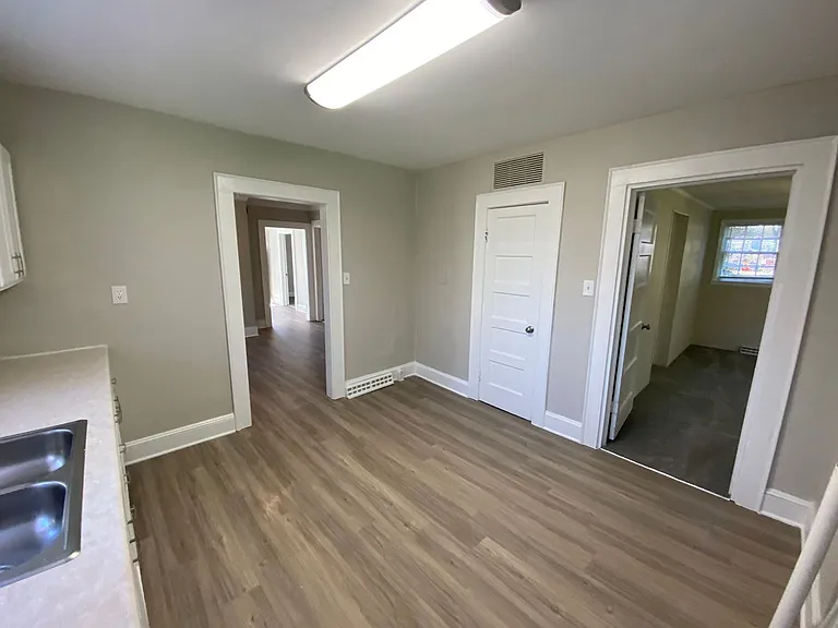 1209 Desoto Ave — Photo 17