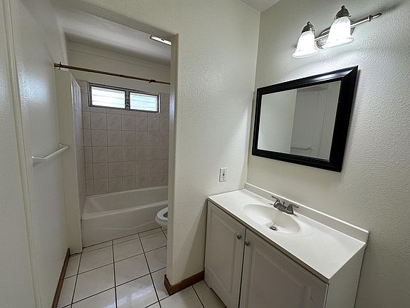 4th image of 4379 Keaka Dr