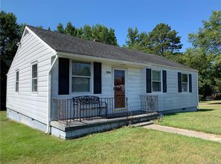 7511 Hickory Rd, South Chesterfield, VA 23803